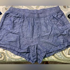 Size 3X Old Navy High Rise Chambray shorts